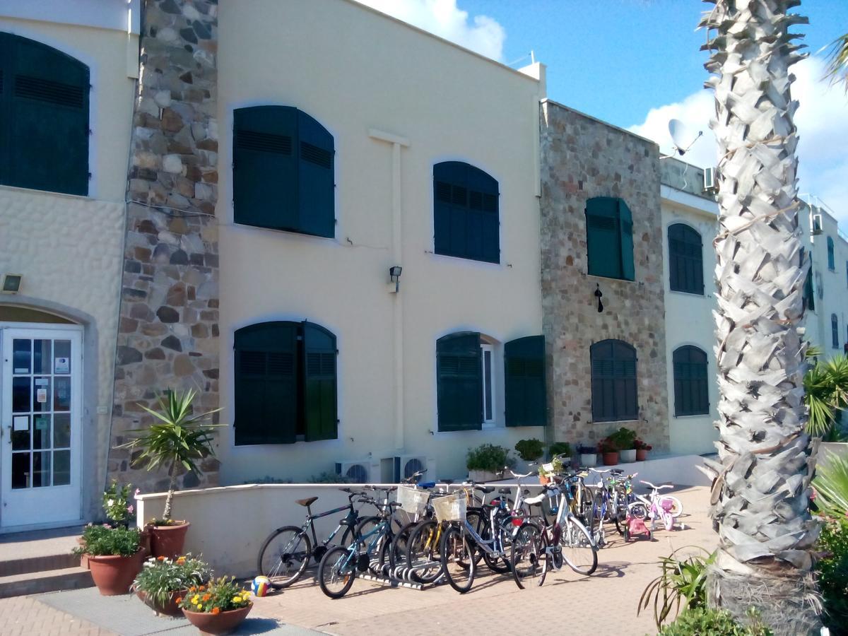 Albergo Ristorante Lucciola Santo Stefano al Mare Exteriör bild
